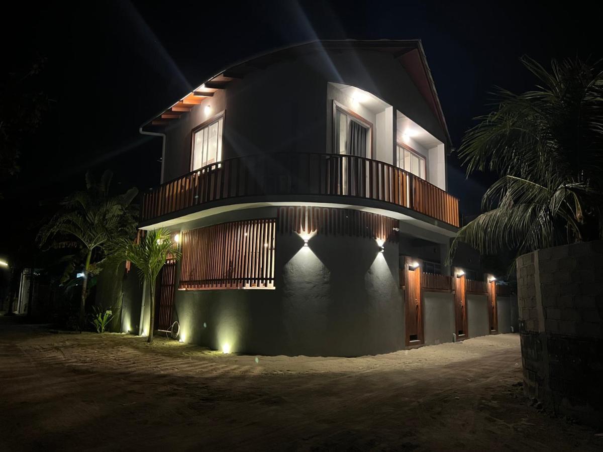 Отель Finolhu Dhigurah Дигура Экстерьер фото